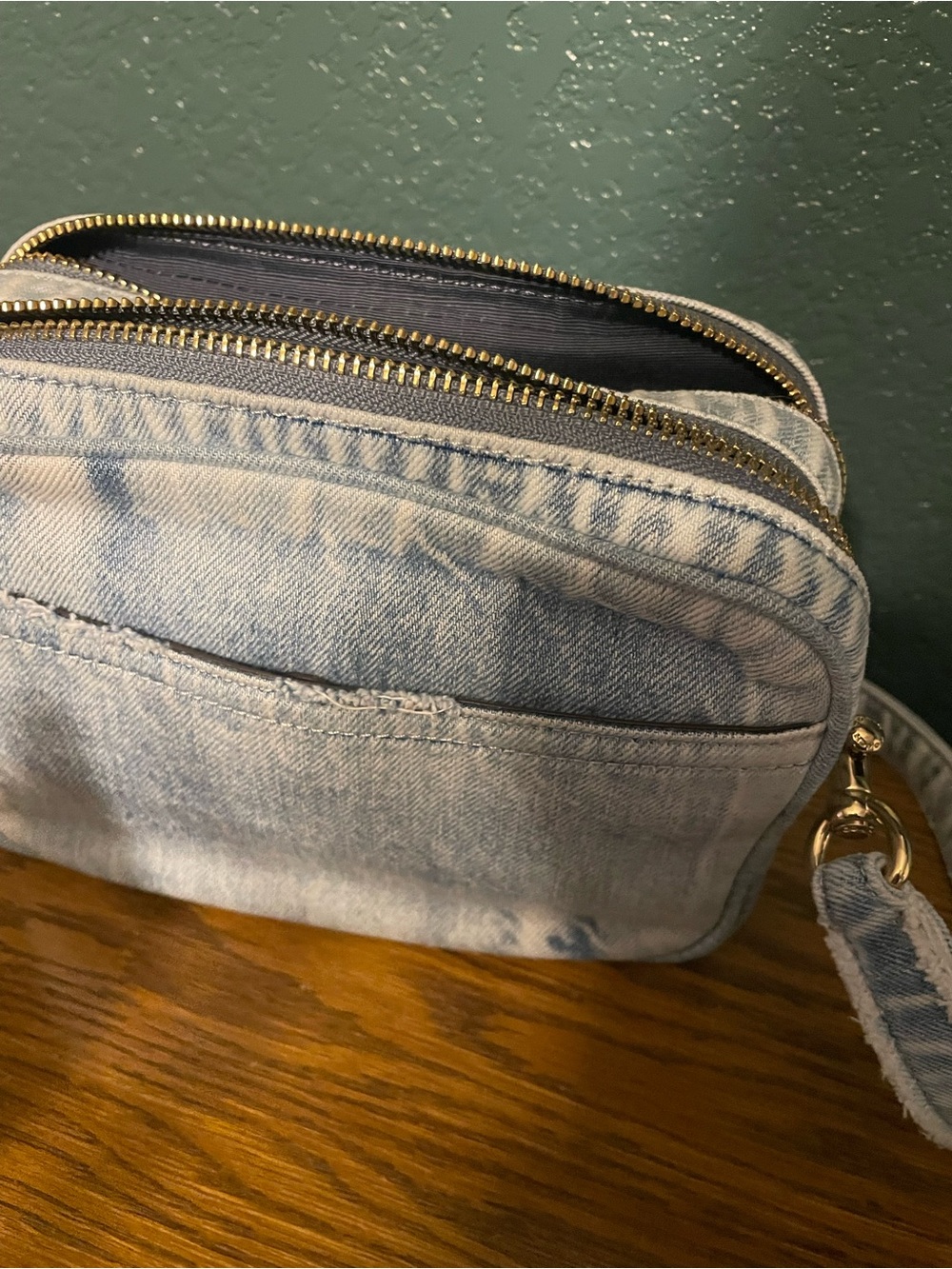 Coach loved  denim mini Carey crossbody/shoulder - Picture 4 of 6